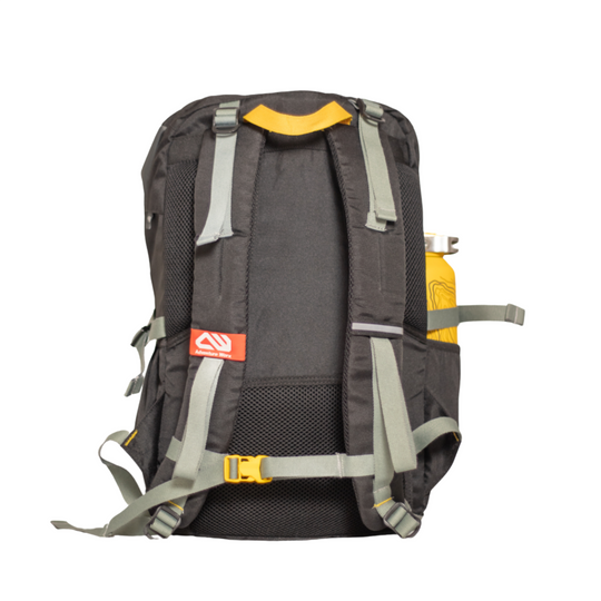 30L Trekking Backpack: Ideal for daily use and short treks