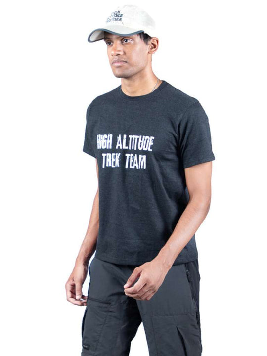 z_High Altitude Trek Team T shirt ( M )